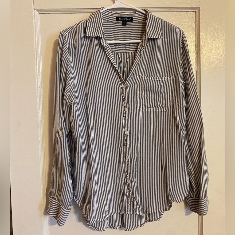 Velvet Heart Button Down Shirt size M